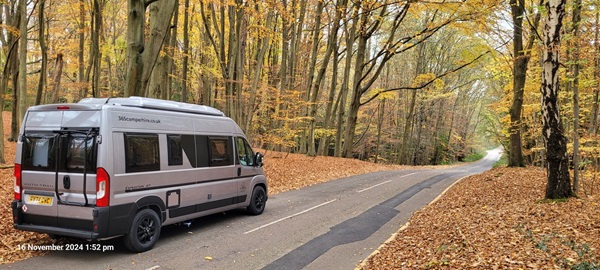 Hire a Motorhome - 365camper on autumn run